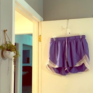 Old Navy active shorts